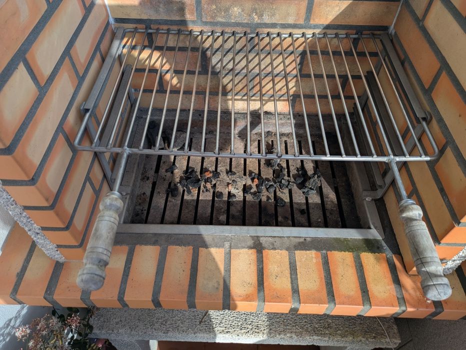 Churrasqueira bom estado