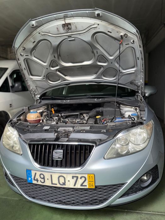 Carro em muito bom estado sem nada a fazer muito economico a gasolina