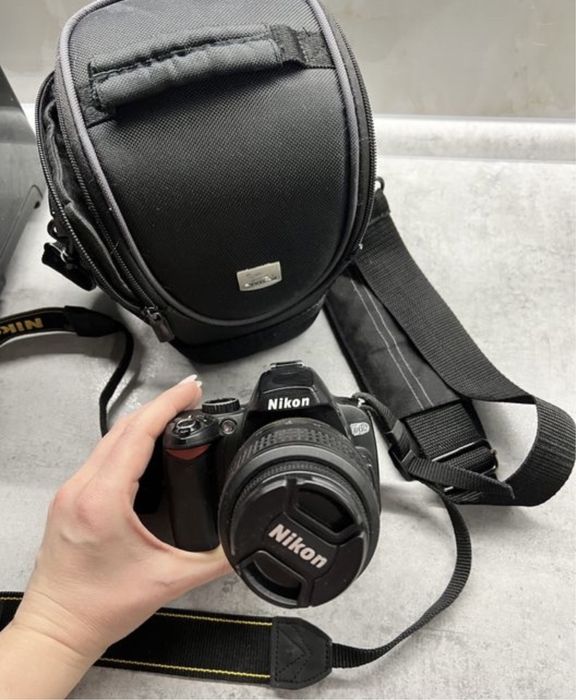 Продам фотоаппарат Nikon d60