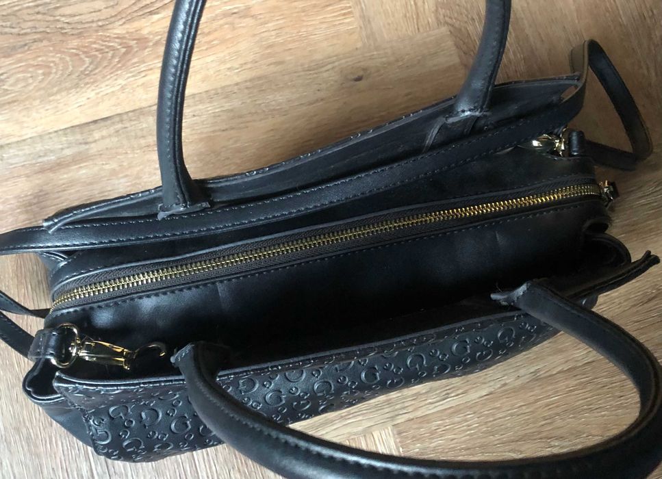 Czarna torba torebka shopper z wytłoczonym logo stan BDB