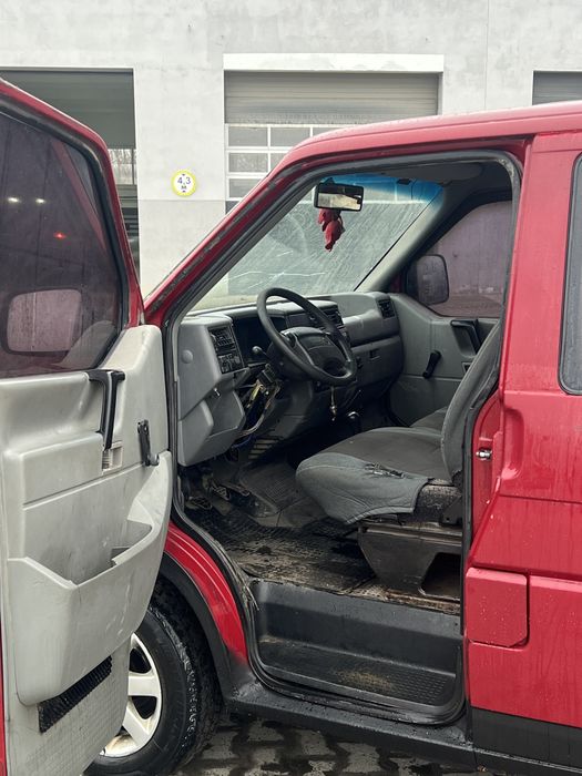 Volkswagen T4 1995 2.4