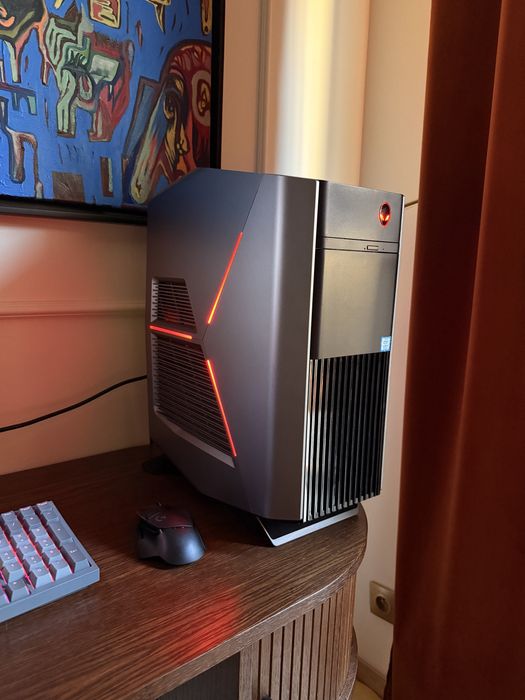 Alienware Aurora R8 i7 9700K RTX2080Ti