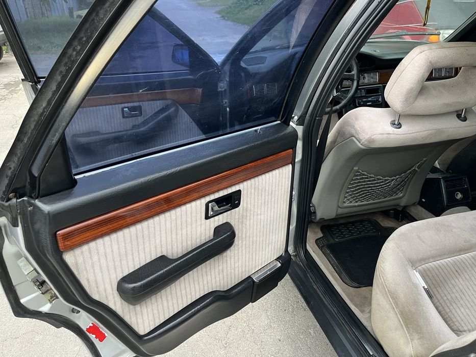 AUDI 100 C3 Quattro