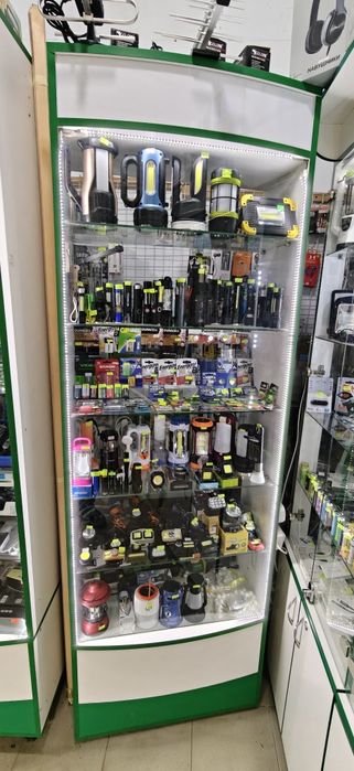 Продам меблі для торгівлі