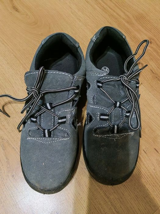 Buty robocze z blachą