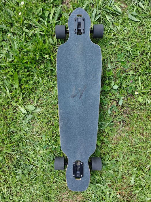 Landyachtz Battle Axe Paper Tiger - longboard