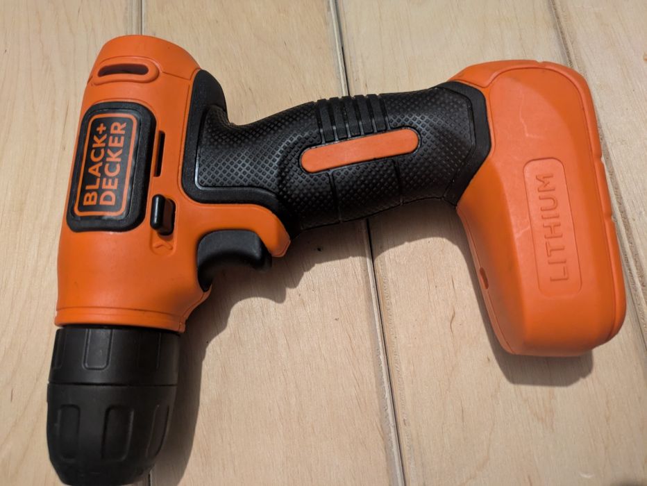 Wkrętarka  BLACK & DECKER