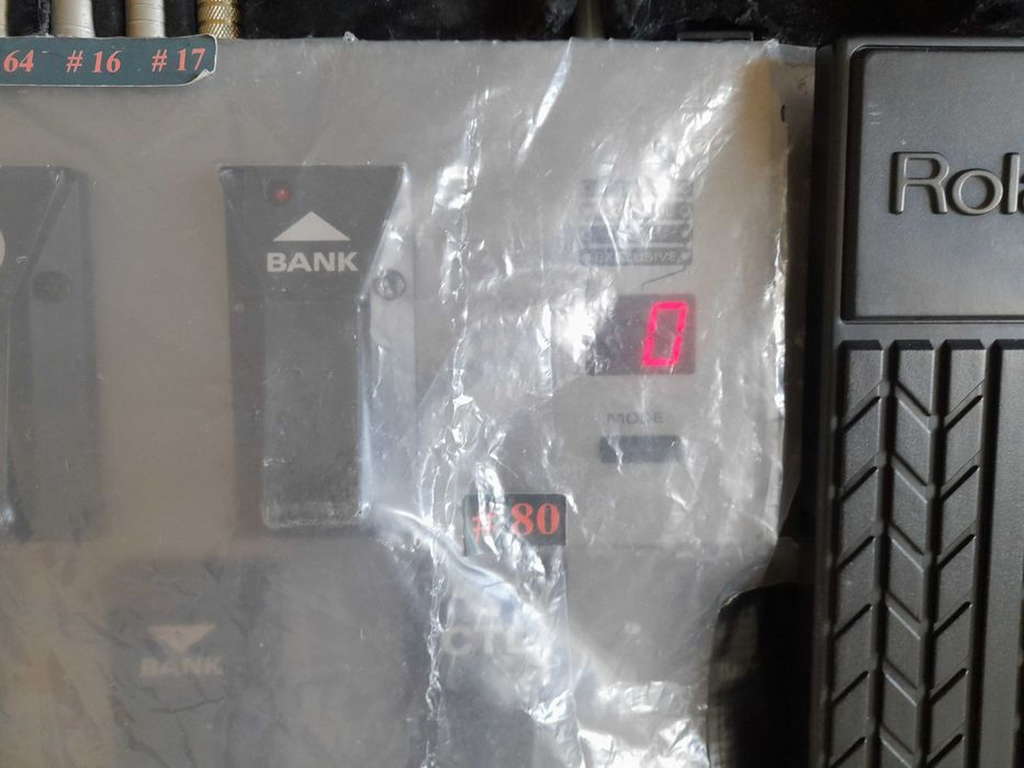 Pedaleira MIDI ROLAND FC200 + Mala