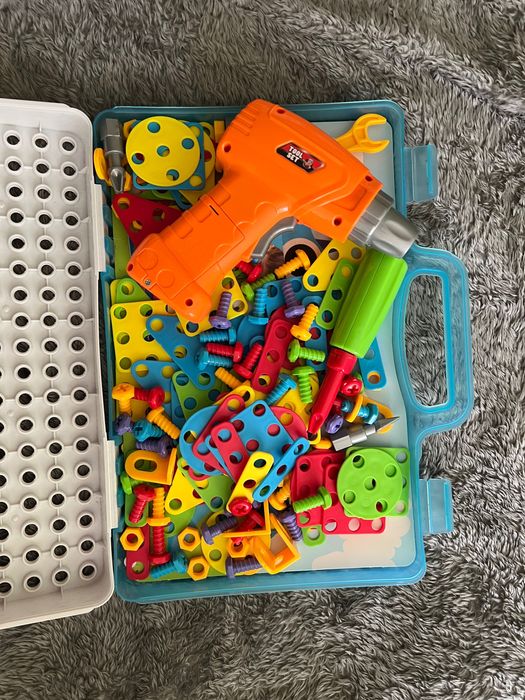 Коструктор -мозаїка з шуроповертом