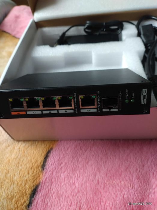 Switch BCS-L-SP0401G-1SFP(2) marki BCS Line.