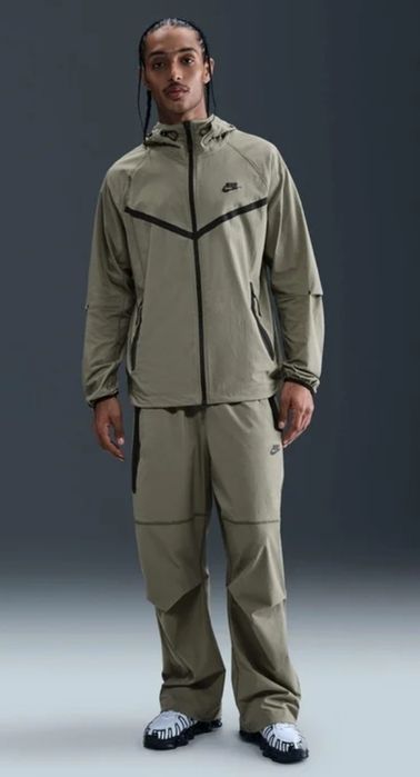 Костюм NIKE Sportswear Tech Woven новий original