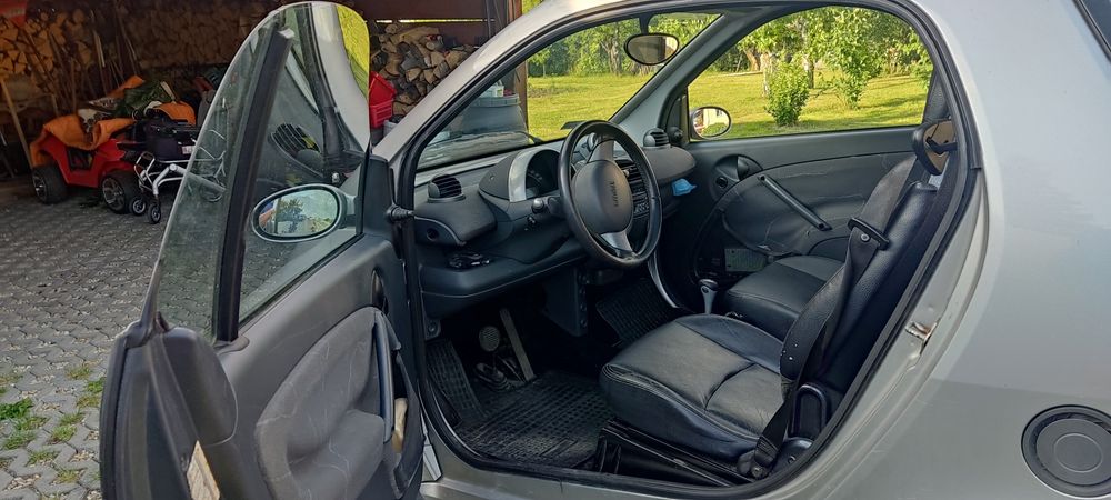 Mercedes Smart 0.8 cm