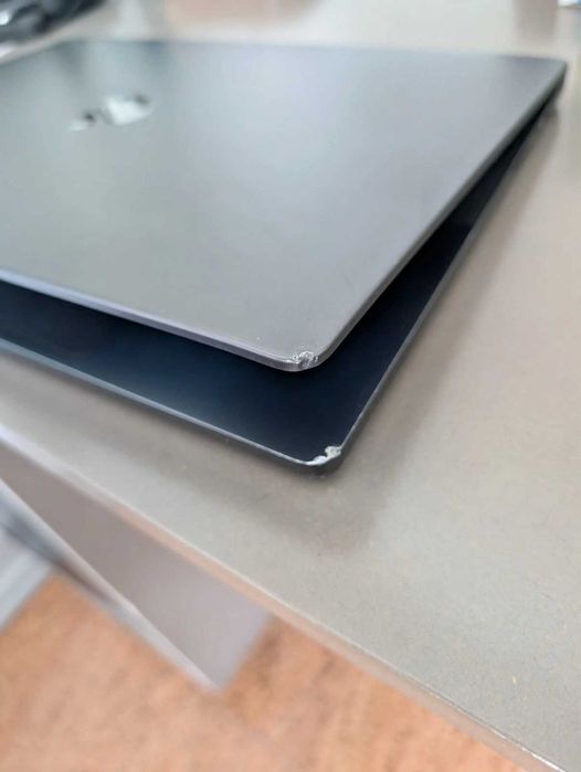 Apple MacBook Pro 16" (M3 Pro, 18GB RAM, 512GB) - PT Keyboard