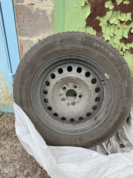 Продам комплет резини