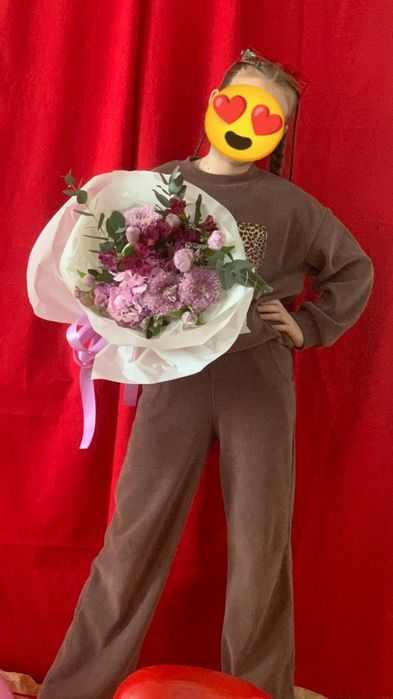 Костюм для дівчинки 146р