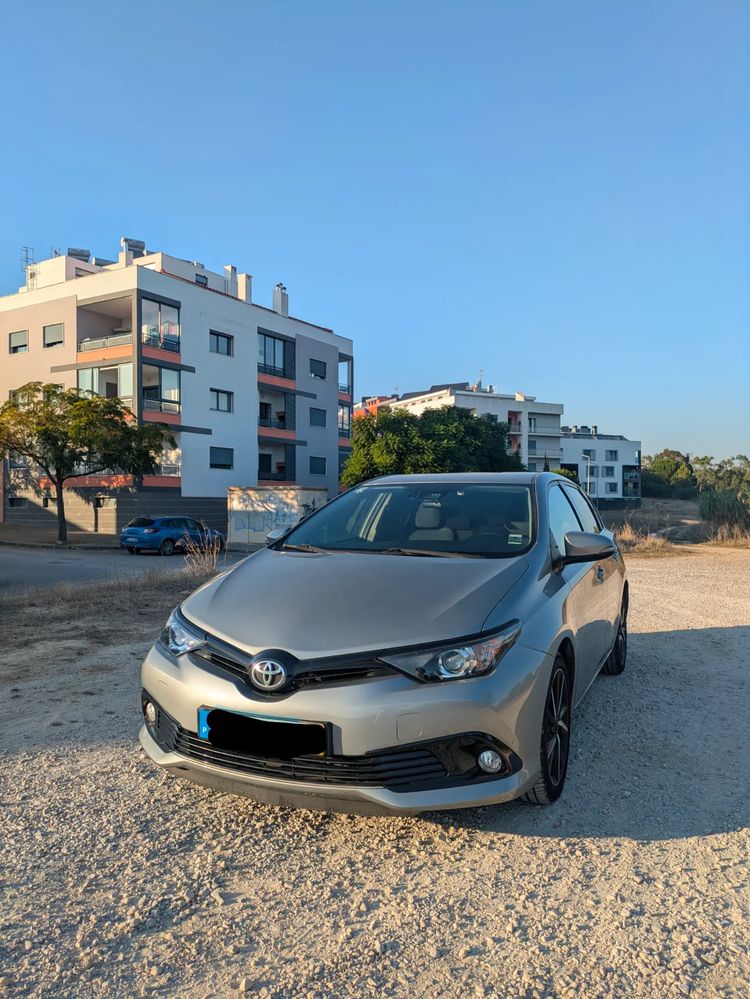 Toyota Auris 1.4 D-4D Com. +P.Techno+P.Sport