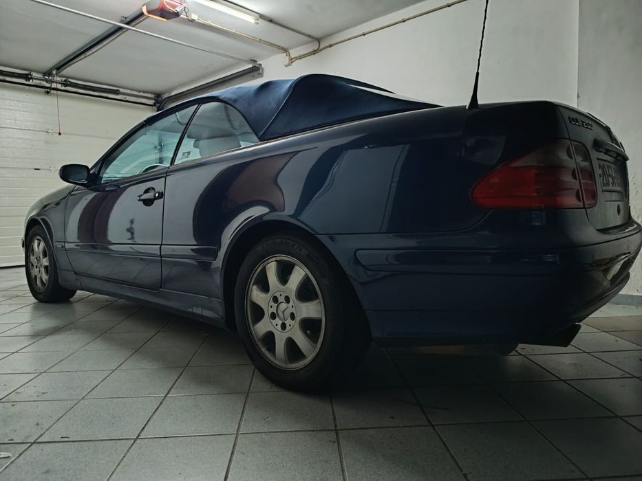 Mercedes-Benz Classe CLK 200 — fotografia 3