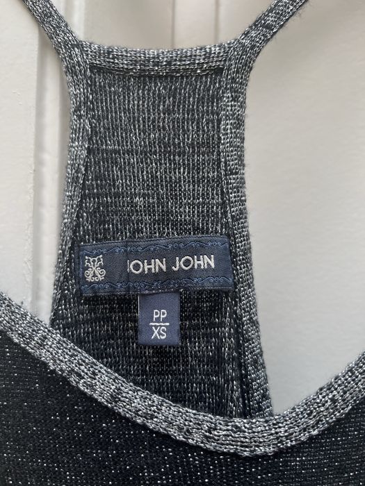 Camisola preta com brilho da John John