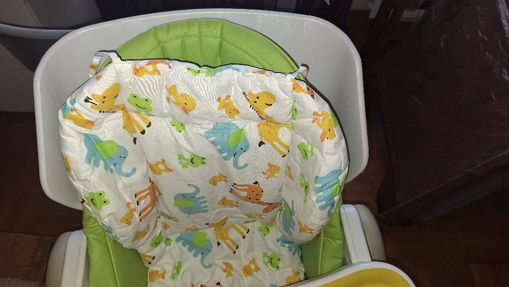 Cadeira de refeições de bebé