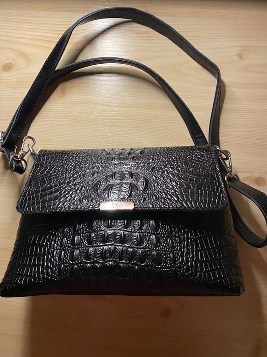 Сумочка шкіряна кроко, чорна 25*19 см