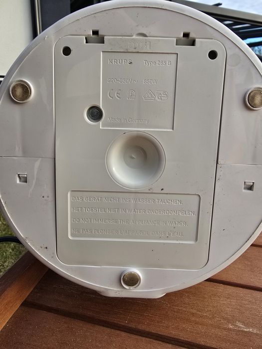 Ekspres przelewowy Krups KM4682 1 type 265 B l biały malo uzywany