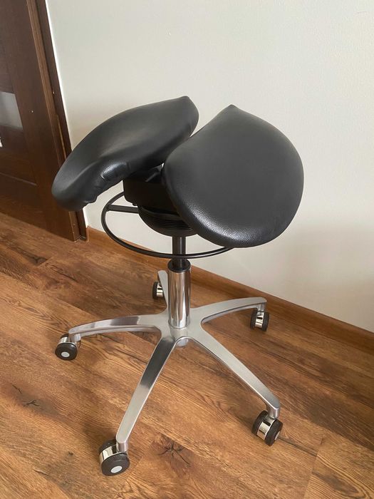 fotel ergonomiczny siodło