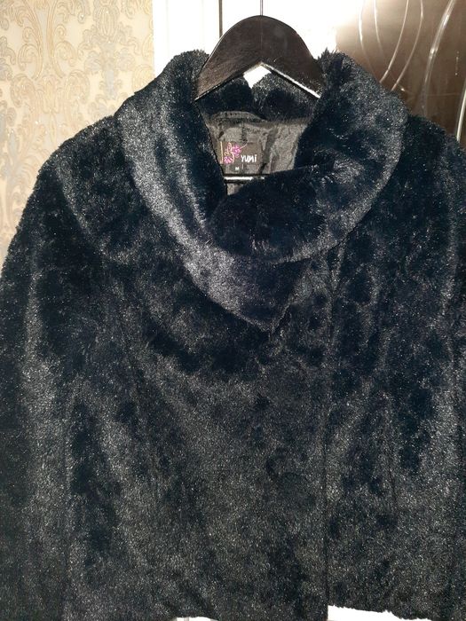 Шубка-накидка з штучного хутра