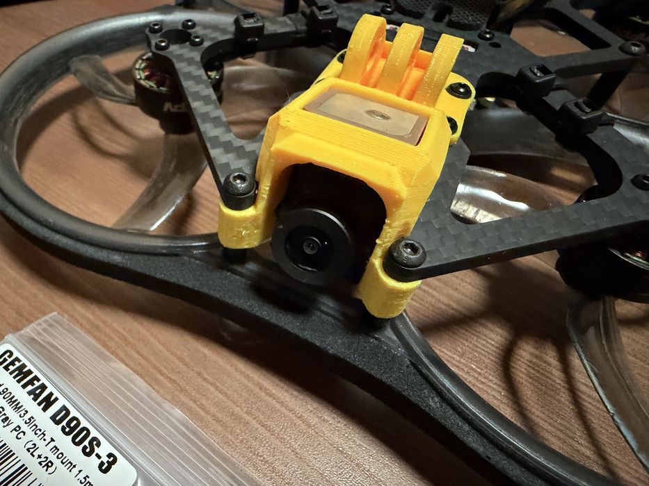 DarwinFPV CineApe35 analog 6S + 2 aku + Ratel 2 + Lollipop