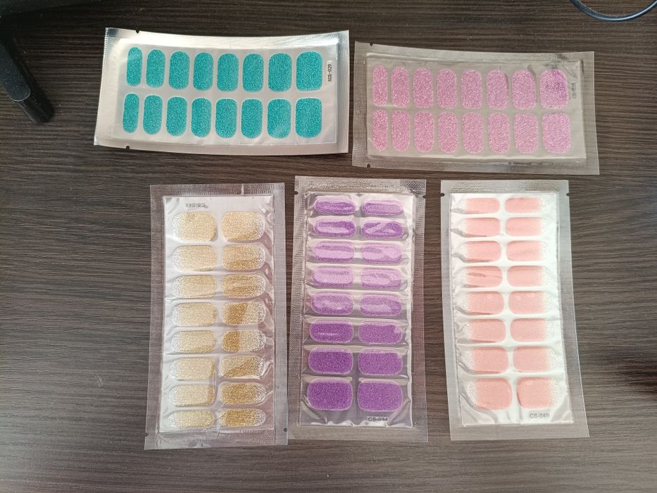 Великий вибір наклейок,на нігті