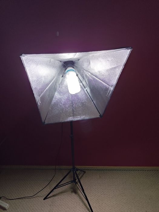 Lampa soft box studyjna do zdjęć fotografii jak nowa 150 w 50 x 70 cm