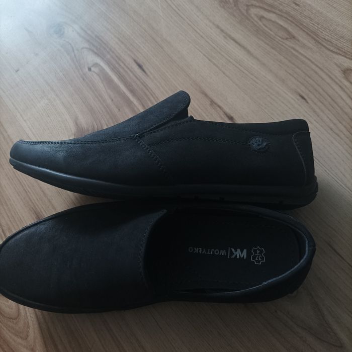 Buty chłopięce galowe 37 Wojtyłko