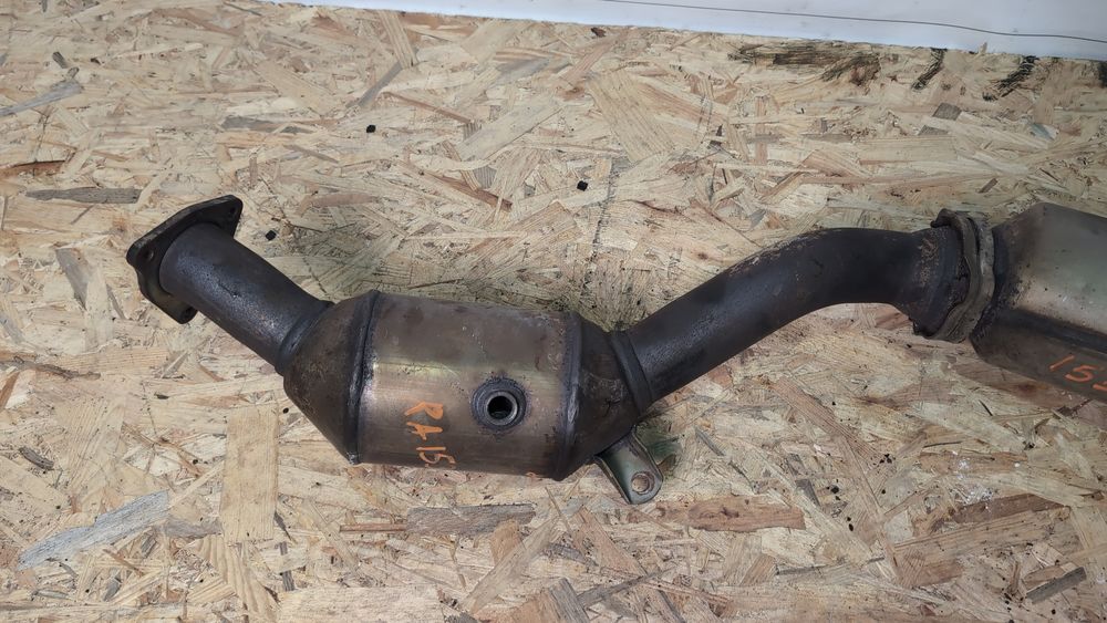 Приймальна труба з каталізатором права для Audi Q7 2009-2015