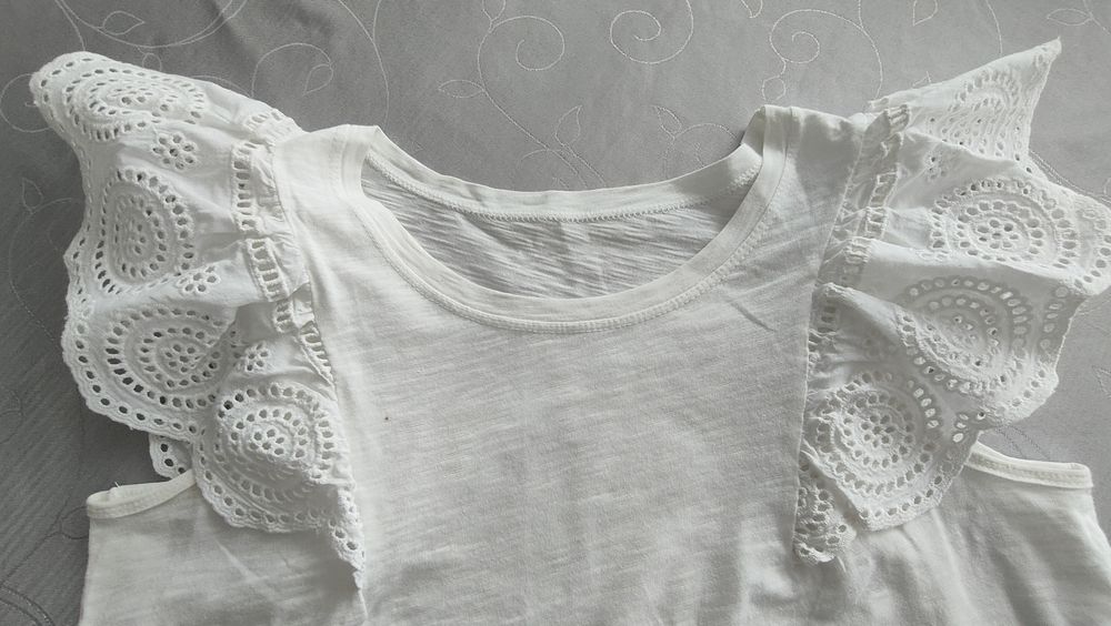 Bluzka damska z koronką