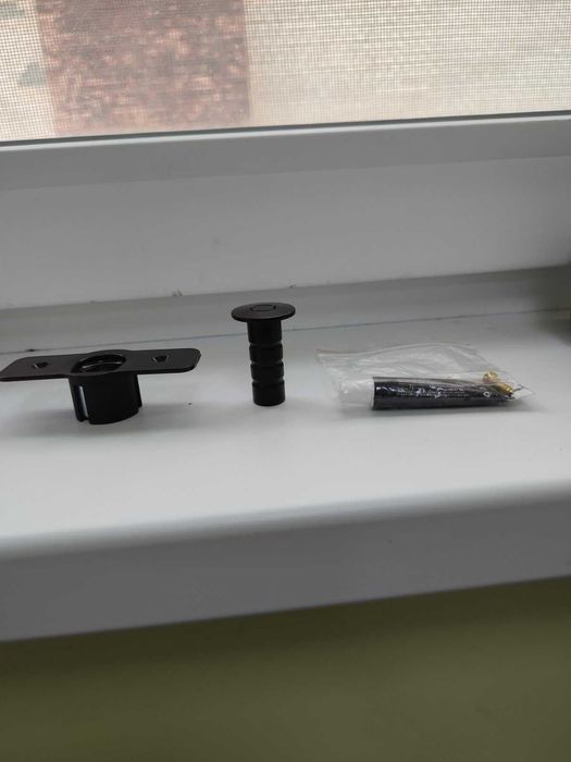 Тримач дверний магнітний.