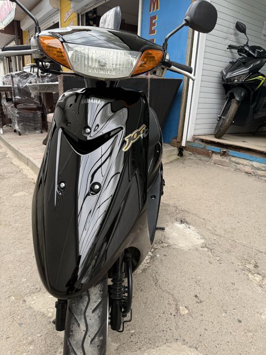Yamaha Jog sa16 з контейнера