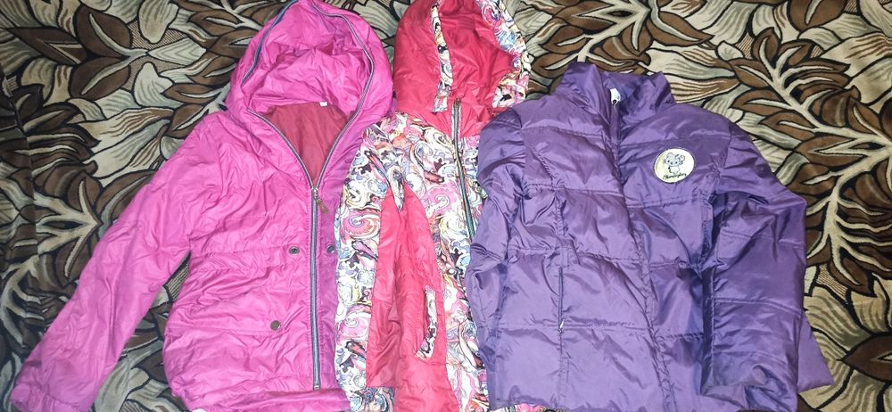 Продам куртки б/у
