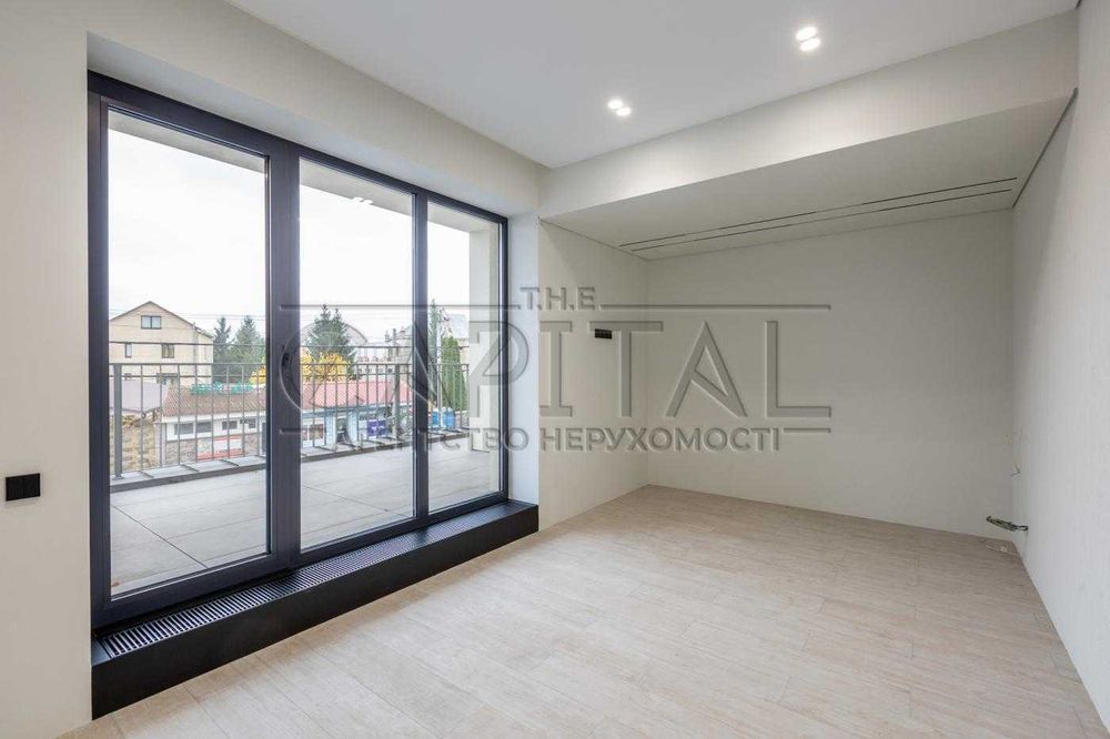 Продаж вул. Київська Глеваха
 приміщення 620 м²