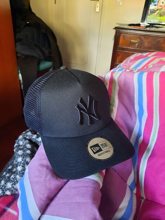 cap new era preto