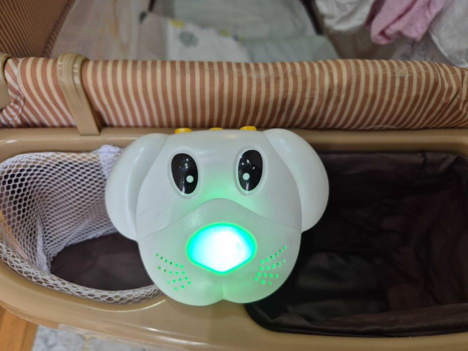 Łóżeczko turystyczne Lionelo wraz z pościelą i kocykiem