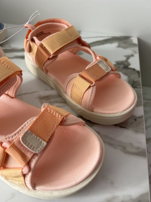 Босоніжки h&m 28,29,31р