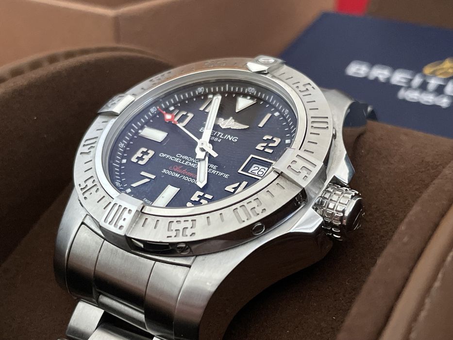 Breitling Avenger II Seawolf C\ Novo