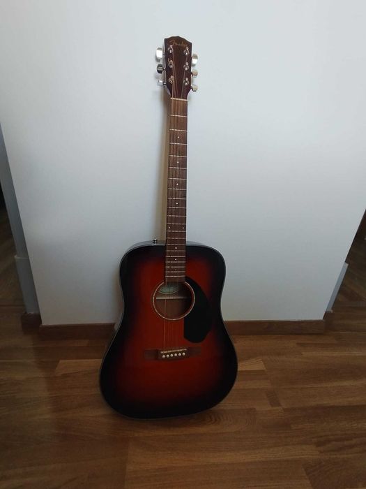 2 Guitarras acústicas e 1 Guitarra elétrica e amplificador