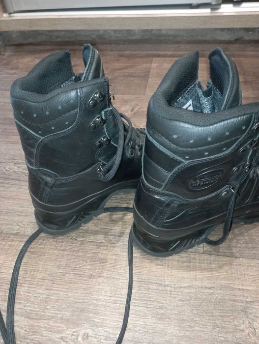 Продам берці Gore-Tex
