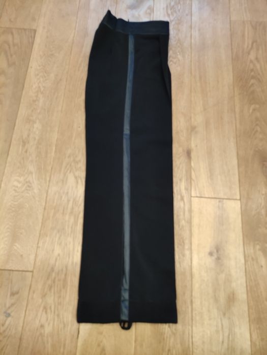 Body, spodnie i buty turniejowe dla chłopca