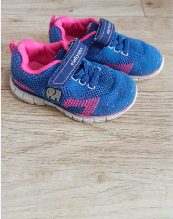 Красовки 22р  на ліпучку