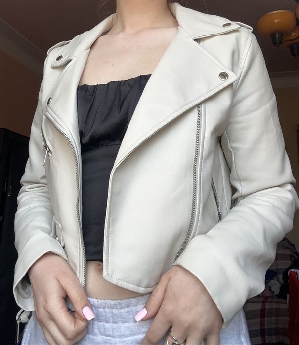 Косуха куртка stradivarius