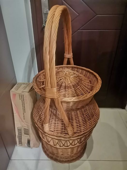 Duży wiklinowy kosz na zabawki/pranie