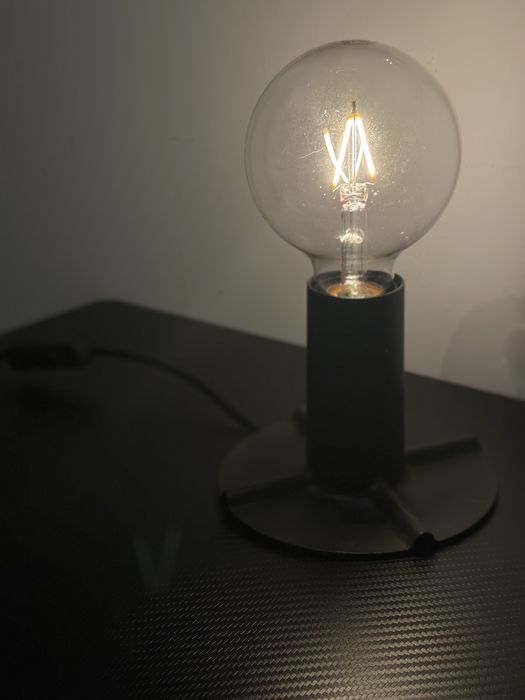 Candeeiro IKEA (base + lâmpada)