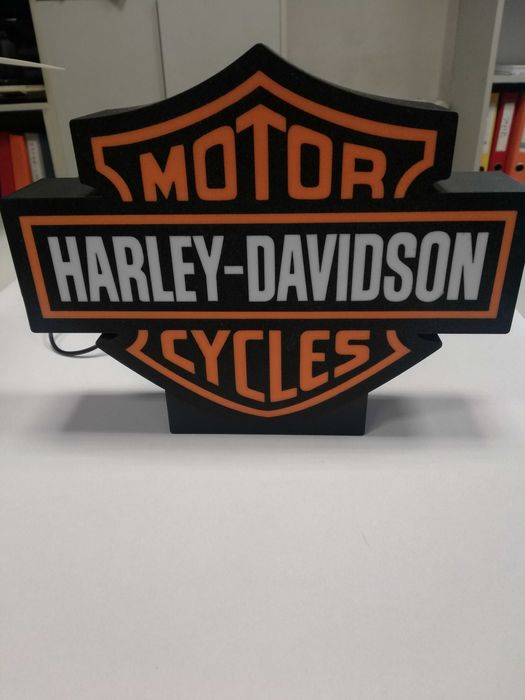 Logo Harley-Davidson. Lampka led na biurko.