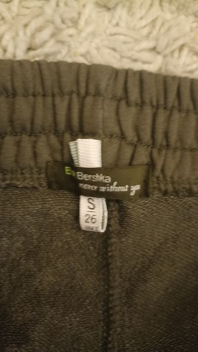 Nowe dresy damskie Bershka rozmiar XS